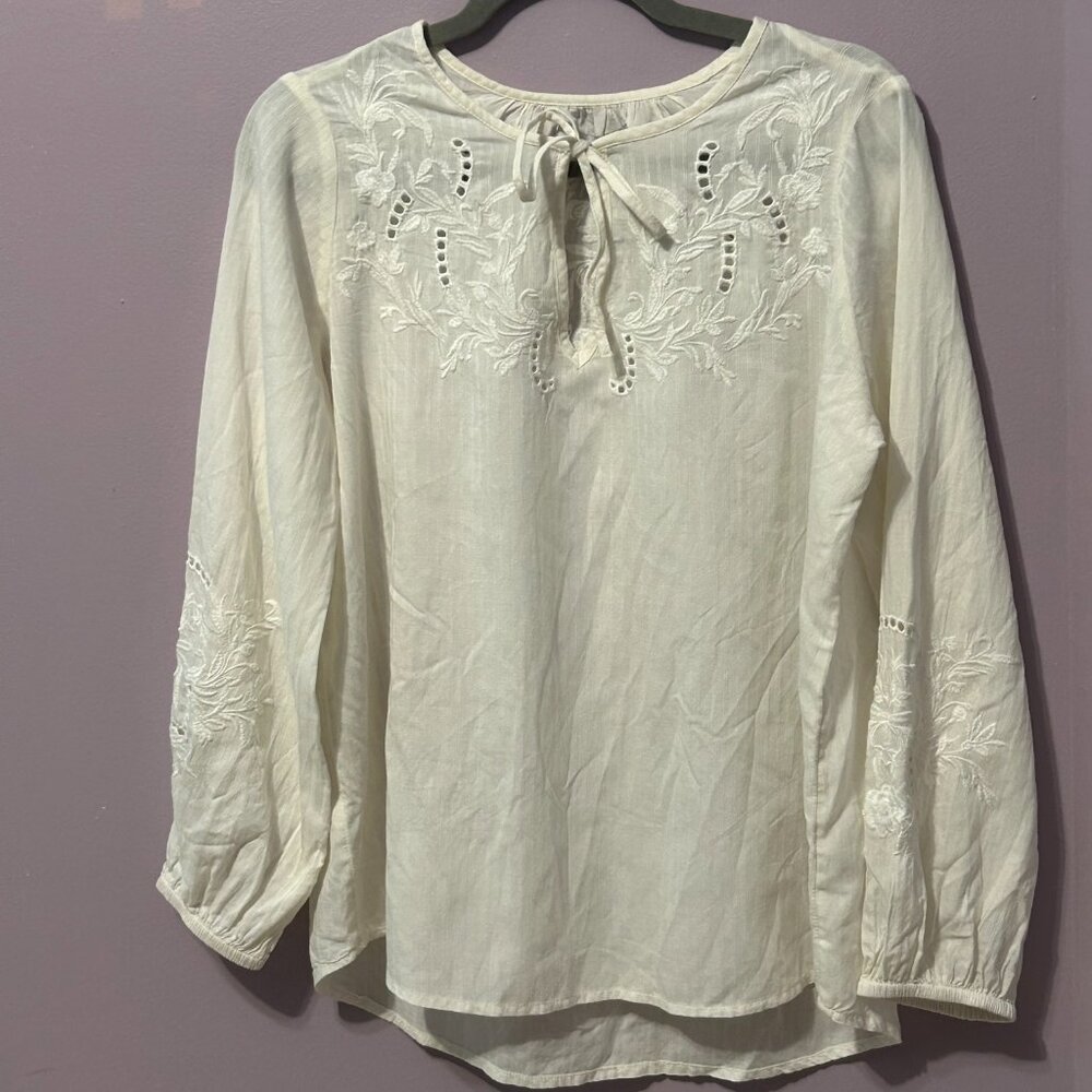 Woman cotton blend embroidered long puffed sleeves blouse, women's size 12